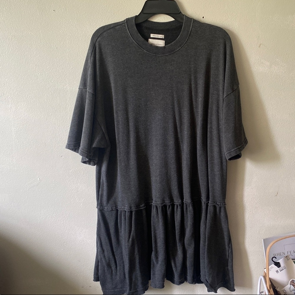 American Eagle Dark Gray Sweater - WORN ONCE